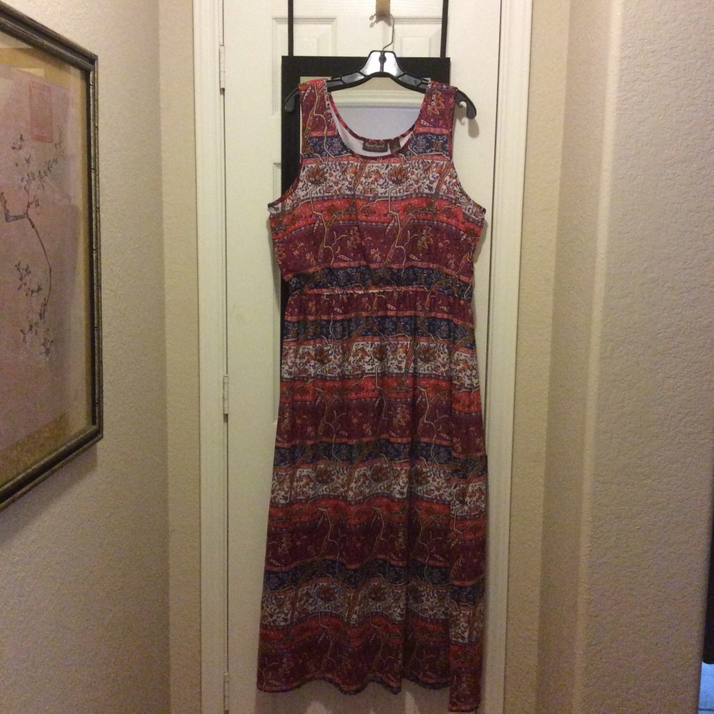 Floral Paisley Maxi Dress 2X Red, Navy, Cranberry